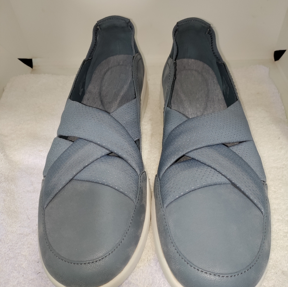 Clarks Solid Blue Coloured Slip-On Textile Women's Shoespre-owned Size 10 - Picture 3 of 7